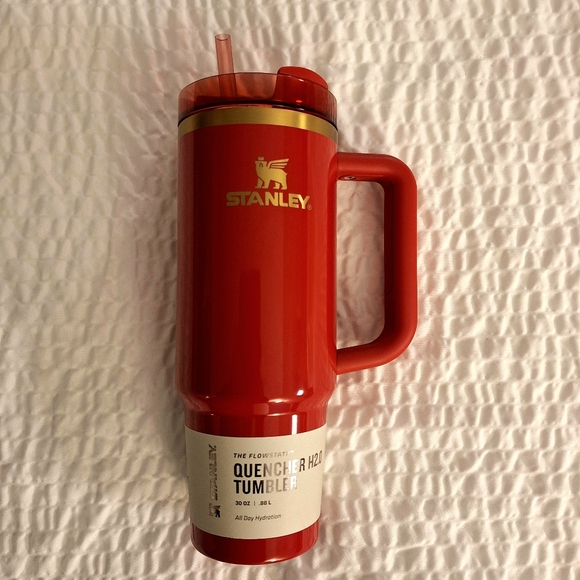 Stanley Red Quencher H2.0 30 Oz Tumbler With Handle And Straw Holly Berry Red - Picture 4 of 12